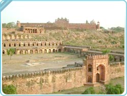 Caravan Serai at Fatehpur Sikri