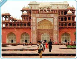 Tomb of Akbar Sikandra